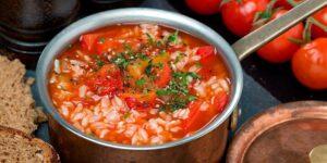 Рисовий томатний суп